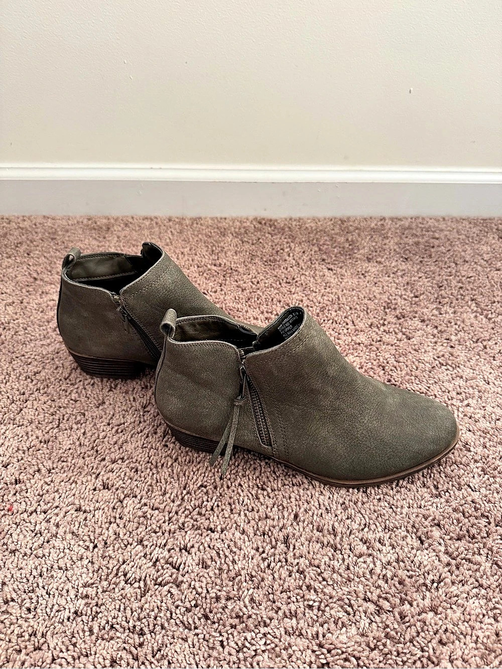 Rampage Ram-Tarragon Ankle Boots in Gray